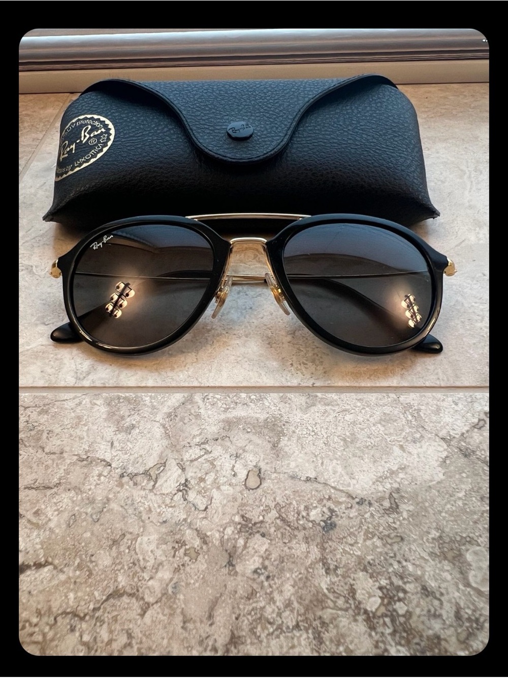Ray-Ban Black and Gold Round Aviator Sunglasses (RB4253)